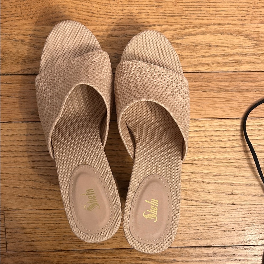 SHEIN Textured Beige Wedges